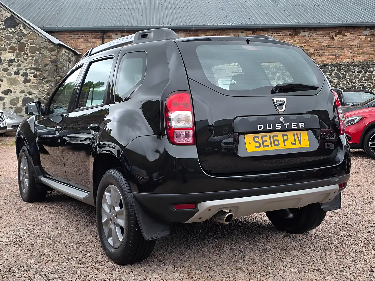 Used 2016 Dacia Duster Laureate Black - Interior and Exterior details 15