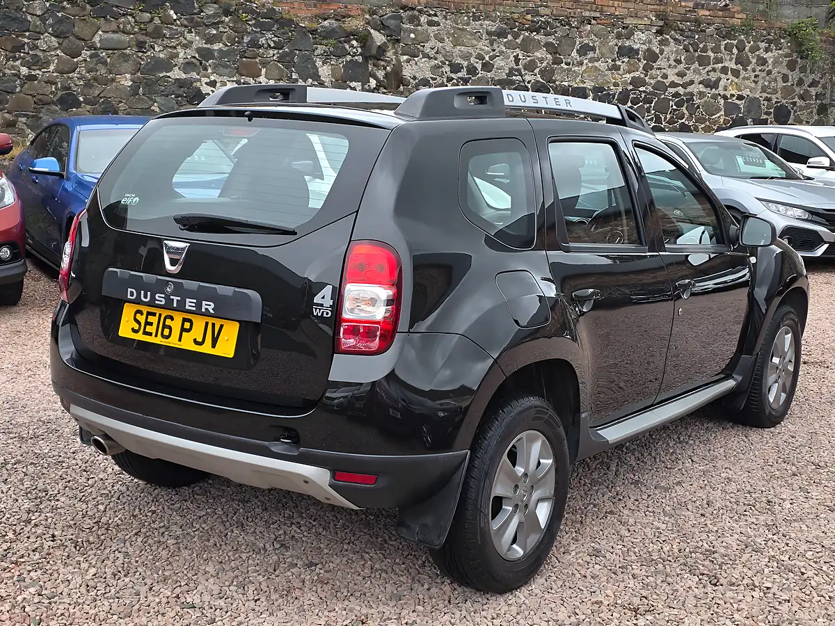 Used 2016 Dacia Duster Laureate Black - Interior and Exterior details 18