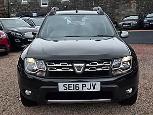 Used 2016 Dacia Duster Laureate Black - Interior and Exterior details 3