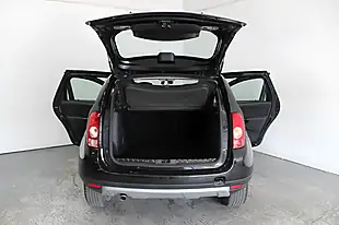 Used 2016 Dacia Duster Laureate Black - Interior and Exterior details 11