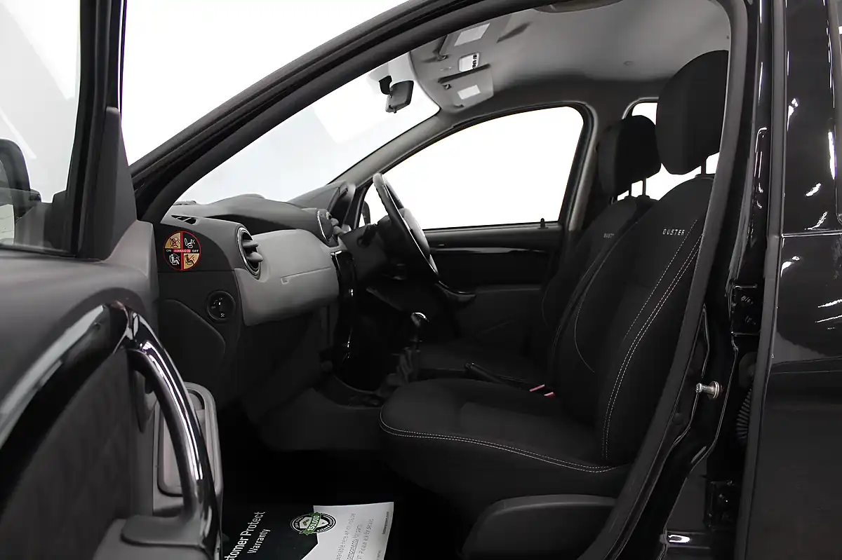 Used 2016 Dacia Duster Laureate Black - Interior and Exterior details 18