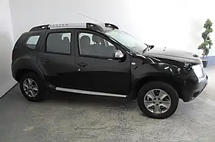 Used 2016 Dacia Duster Laureate Black - Interior and Exterior details 3