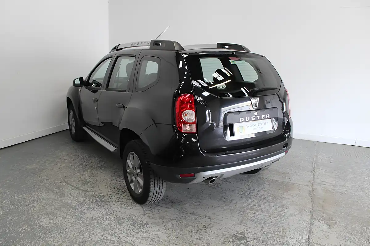 Used 2016 Dacia Duster Laureate Black - Interior and Exterior details 5