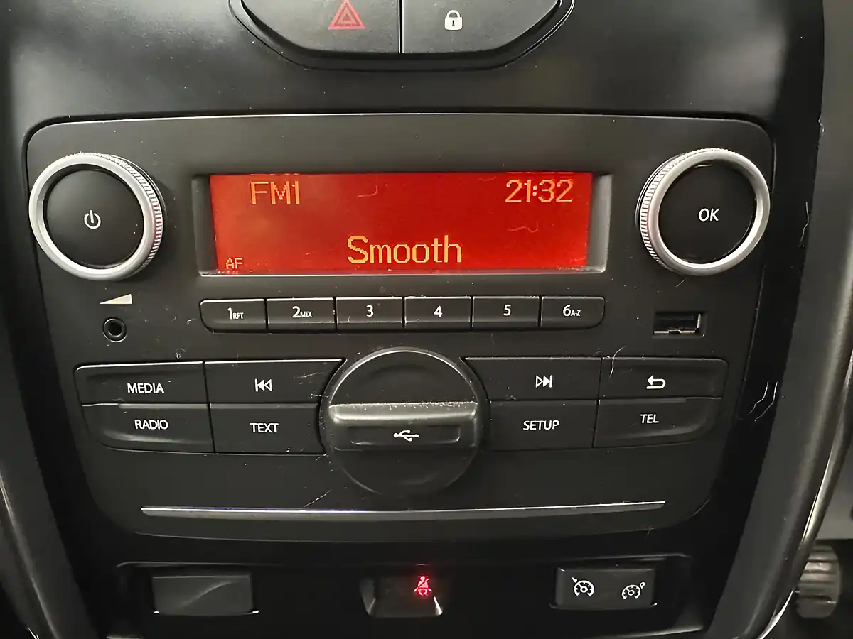 Used 2016 Dacia Duster Laureate Glacier White - Interior and Exterior details 11