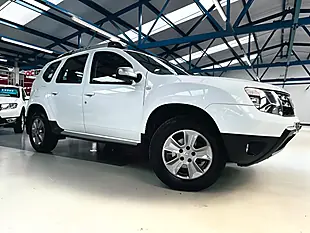 Used 2016 Dacia Duster Laureate Glacier White - Interior and Exterior details 3