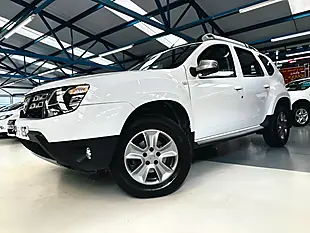 Used 2016 Dacia Duster Laureate Glacier White - Interior and Exterior details 4