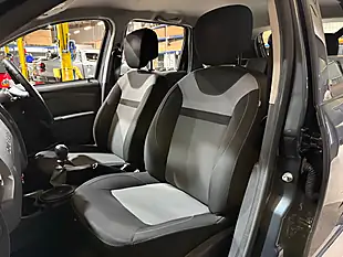 Used 2016 Dacia Duster Laureate Grey - Interior and Exterior details 12