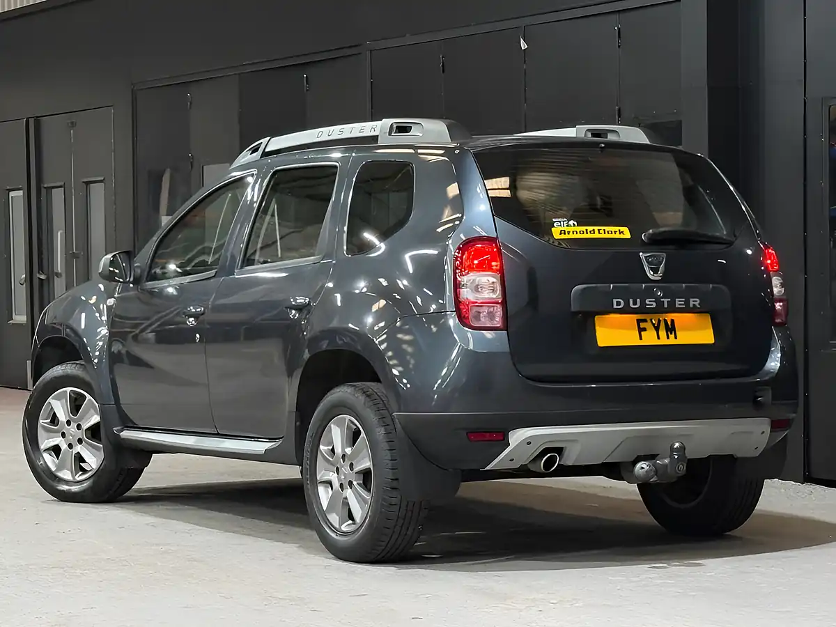 Used 2016 Dacia Duster Laureate Grey - Interior and Exterior details 5