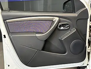Used 2016 Dacia Duster Laureate White - Interior and Exterior details 14