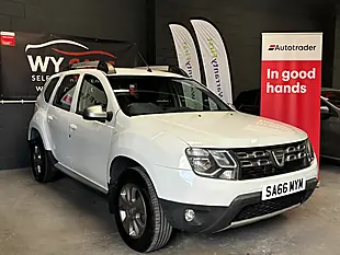 Used 2016 Dacia Duster Laureate White - Interior and Exterior details 3