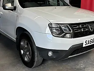 Used 2016 Dacia Duster Laureate White - Interior and Exterior details 7