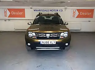 Used 2016 Dacia Duster Prestige Green - Interior and Exterior details 13