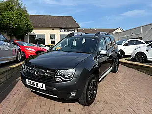 Used 2016 Dacia Duster Prestige Grey - Interior and Exterior details 4