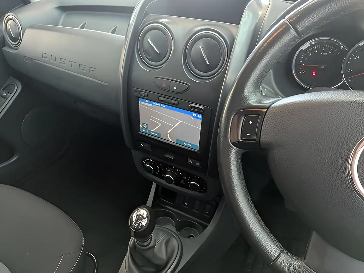 Used 2016 Dacia Duster Prestige Grey - Interior and Exterior details 10