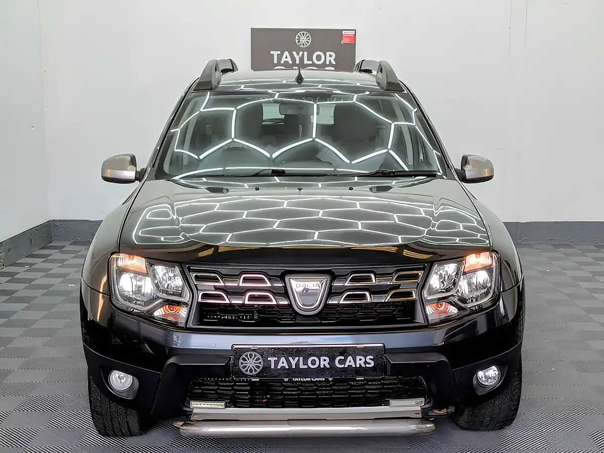 Used 2016 Dacia Duster Prestige Grey - Interior and Exterior details 2