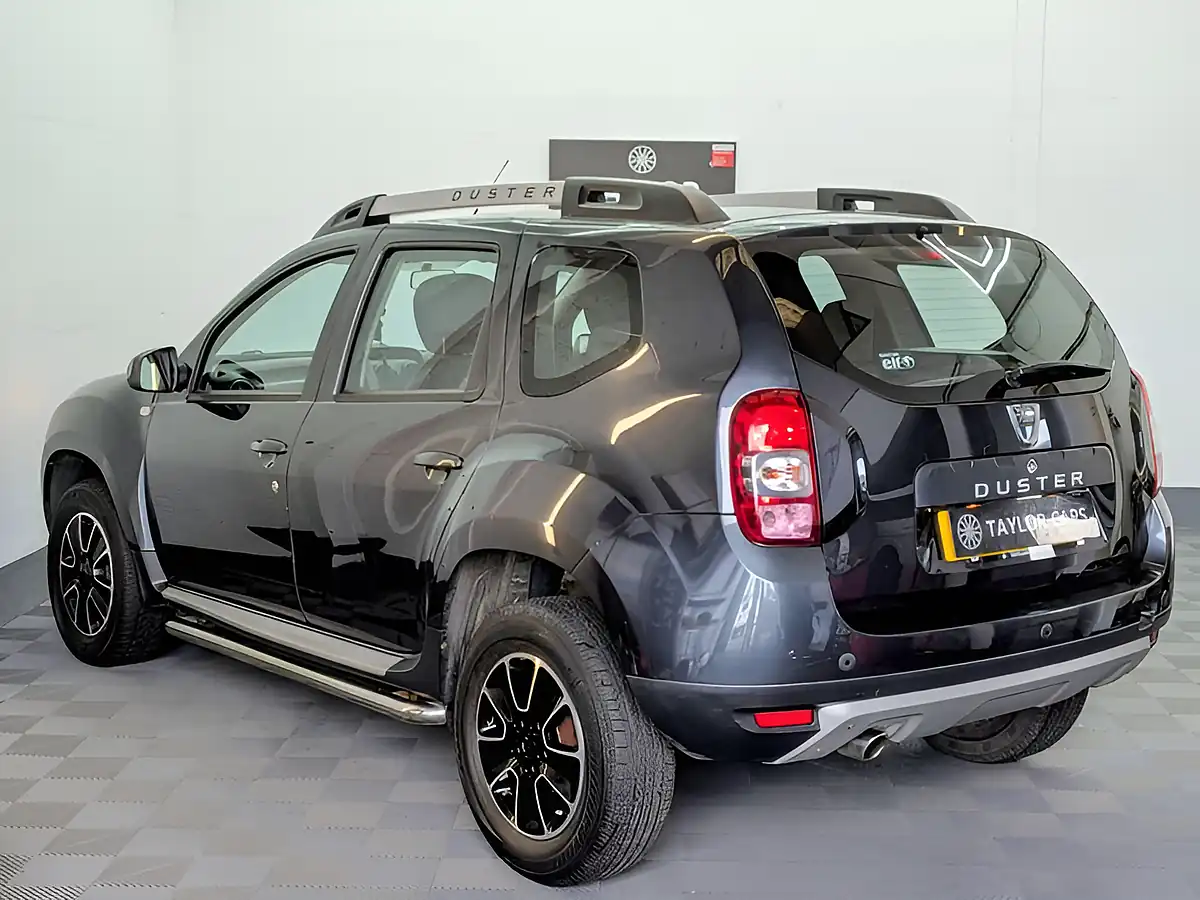 Used 2016 Dacia Duster Prestige Grey - Interior and Exterior details 8
