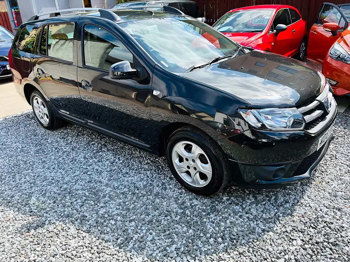 Used 2016 Dacia Logan Laureate Black - Front View