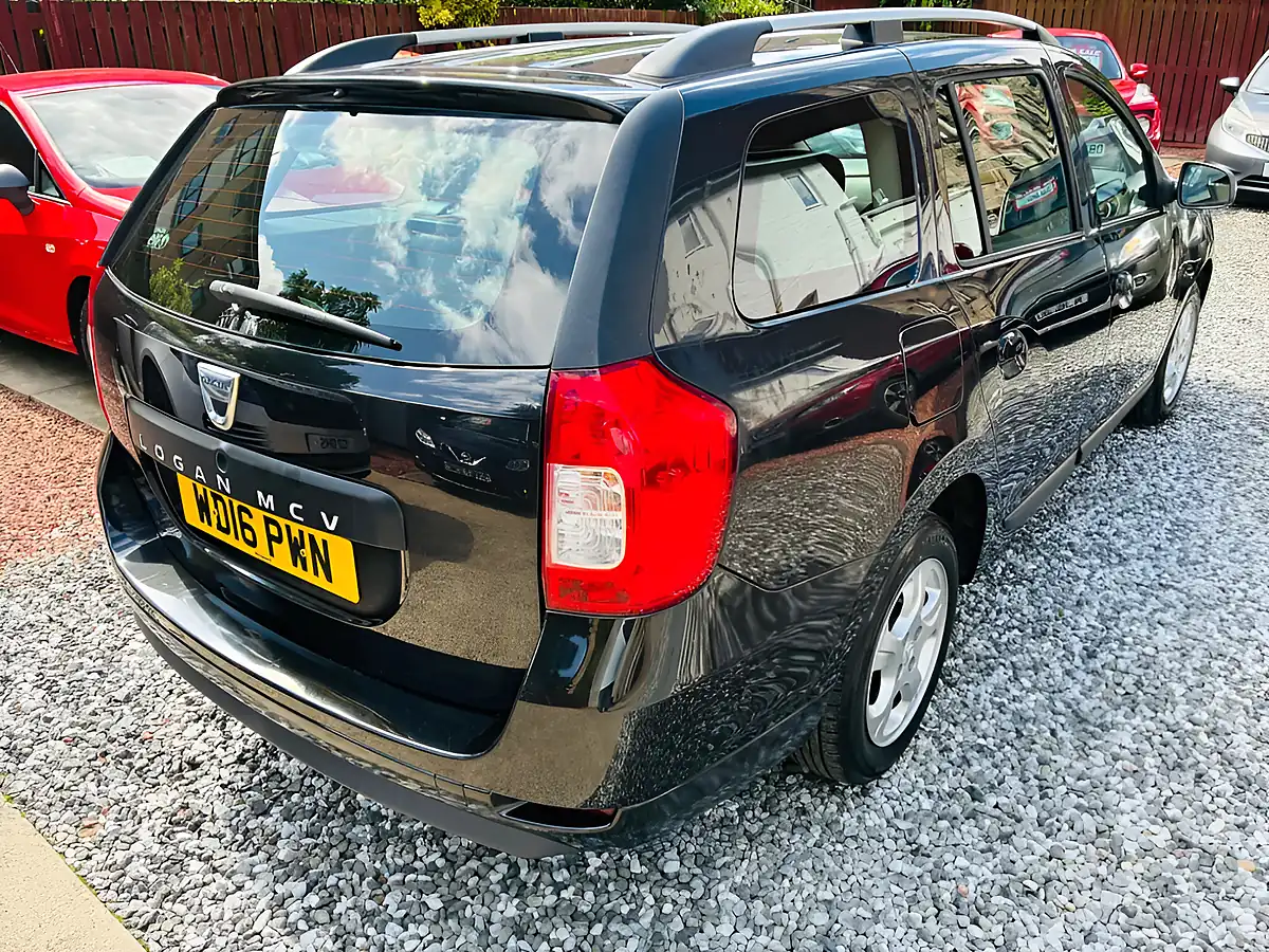 Used 2016 Dacia Logan Laureate Black - Interior and Exterior details 11