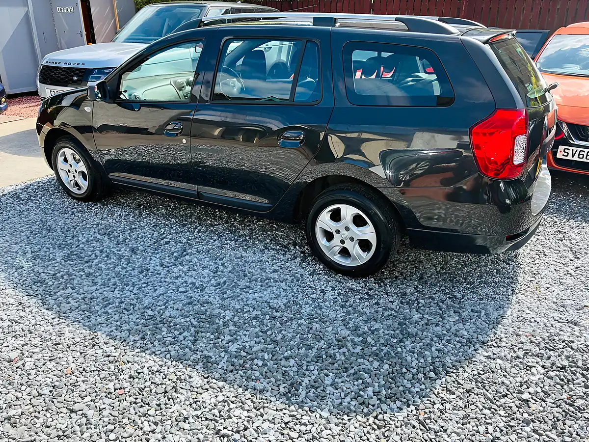 Used 2016 Dacia Logan Laureate Black - Interior and Exterior details 15