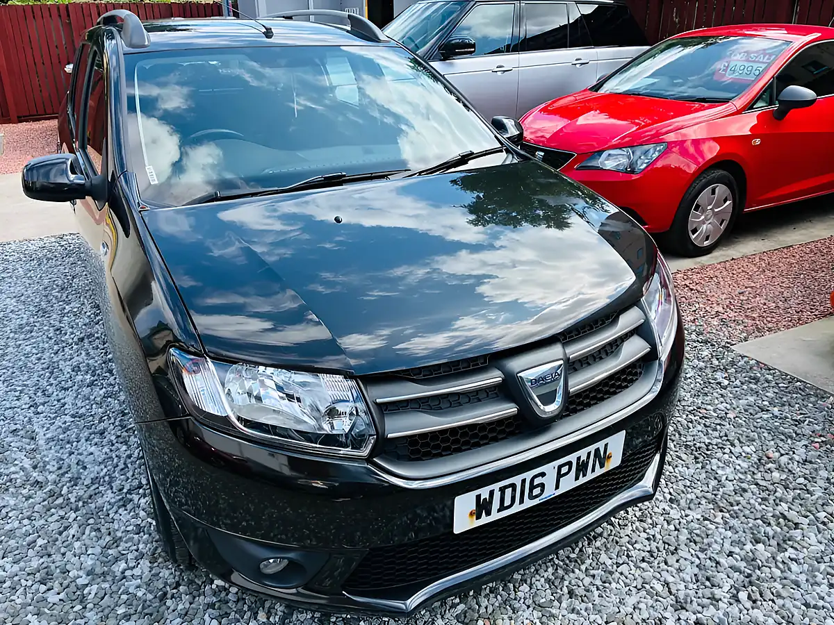 Used 2016 Dacia Logan Laureate Black - Interior and Exterior details 5