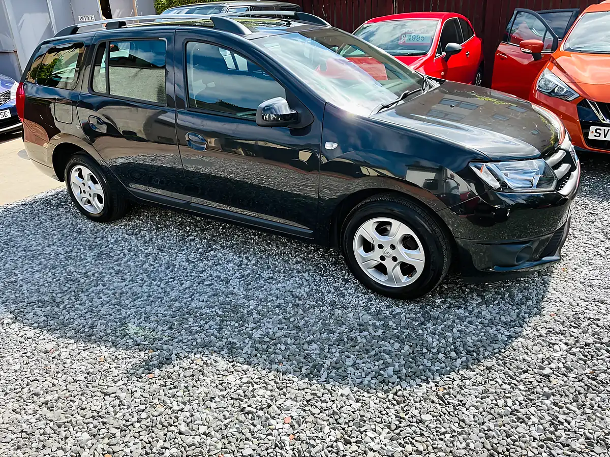 Used 2016 Dacia Logan Laureate Black - Interior and Exterior details 8