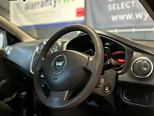 Used 2016 Dacia Logan Mcv Ambiance Red - Interior and Exterior details 14