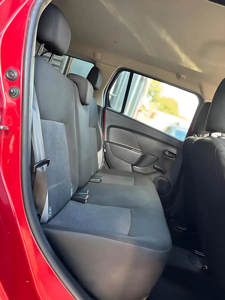 Used 2016 Dacia Logan Mcv Ambiance Red - Interior and Exterior details 15