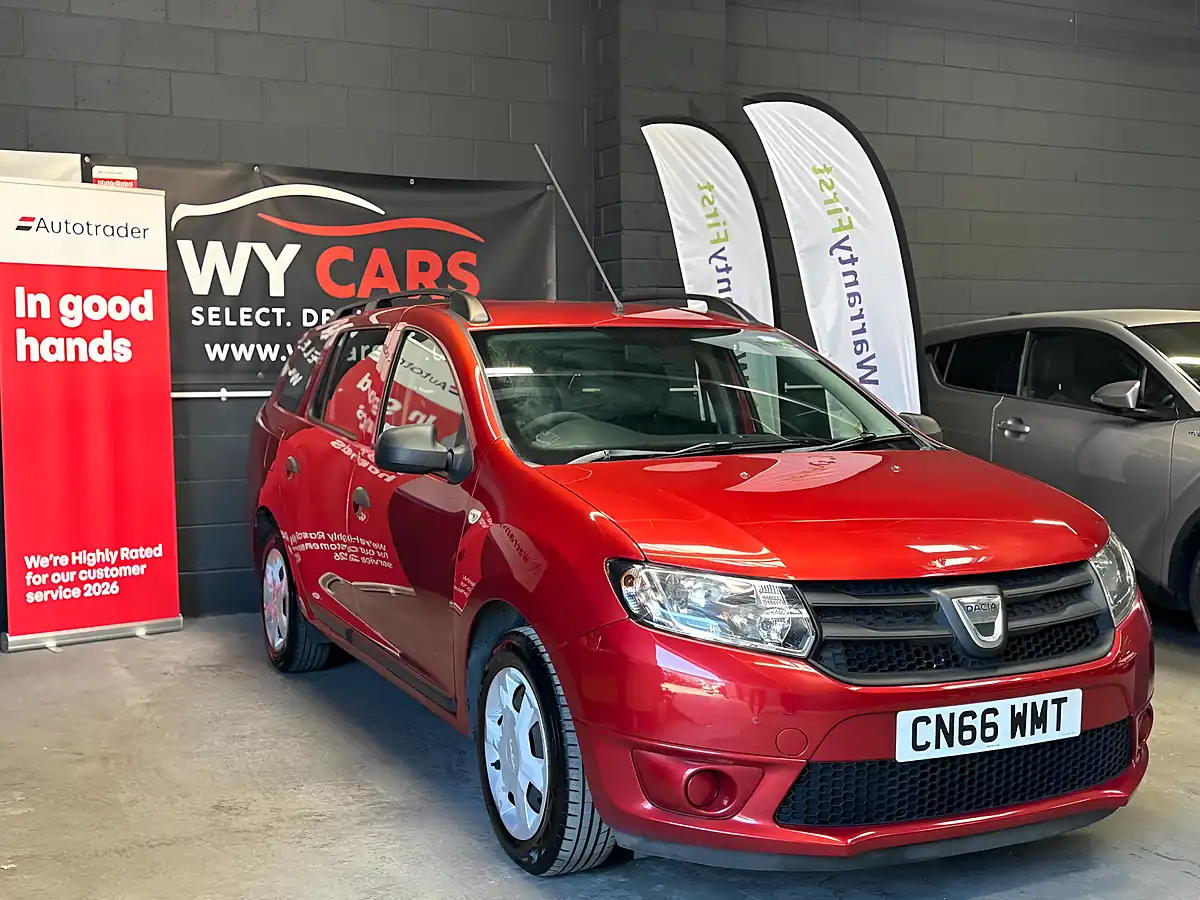 Used 2016 Dacia Logan Mcv Ambiance Red - Interior and Exterior details 3