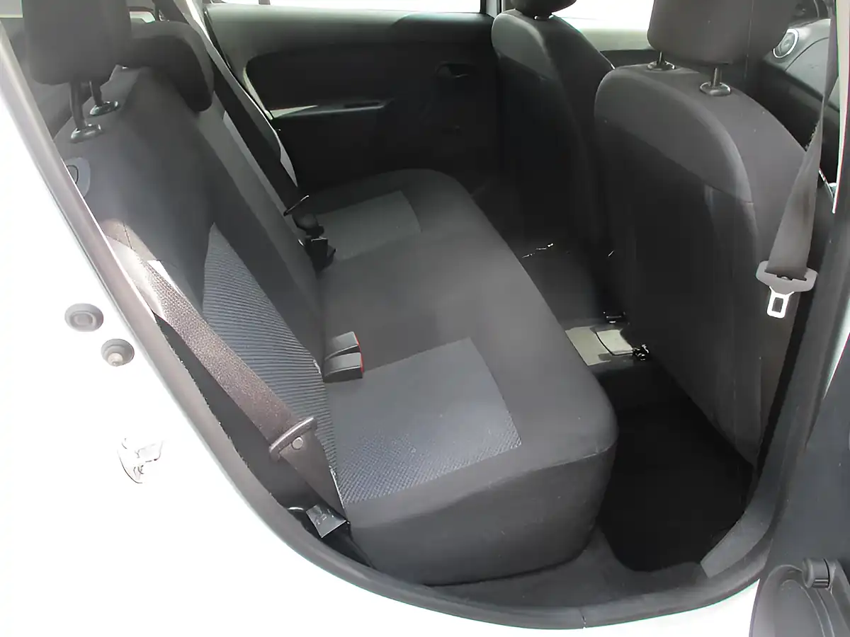 Used 2016 Dacia Sandero Ambiance Glacier White - Interior and Exterior details 12