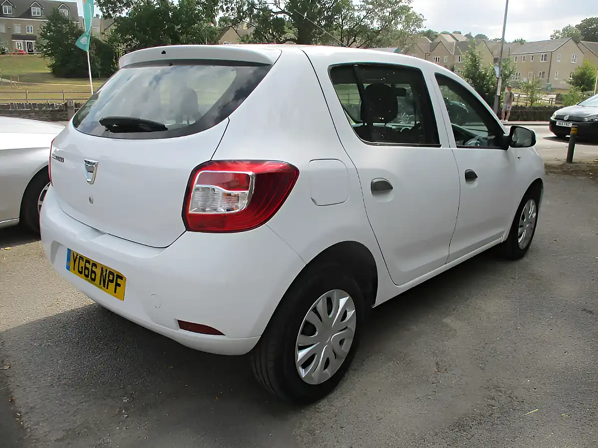 Used 2016 Dacia Sandero Ambiance Glacier White - Interior and Exterior details 5