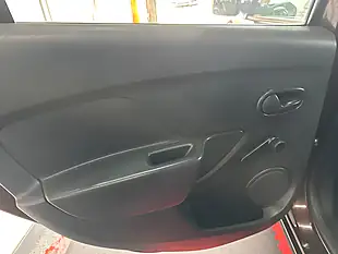 Used 2016 Dacia Sandero Ambiance Prime Brown - Interior and Exterior details 11