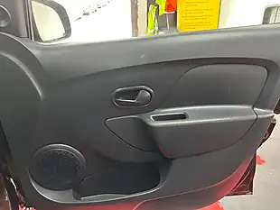 Used 2016 Dacia Sandero Ambiance Prime Brown - Interior and Exterior details 12
