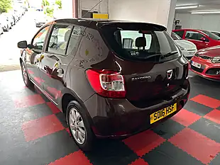 Used 2016 Dacia Sandero Ambiance Prime Brown - Interior and Exterior details 4