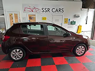 Used 2016 Dacia Sandero Ambiance Prime Brown - Interior and Exterior details 6