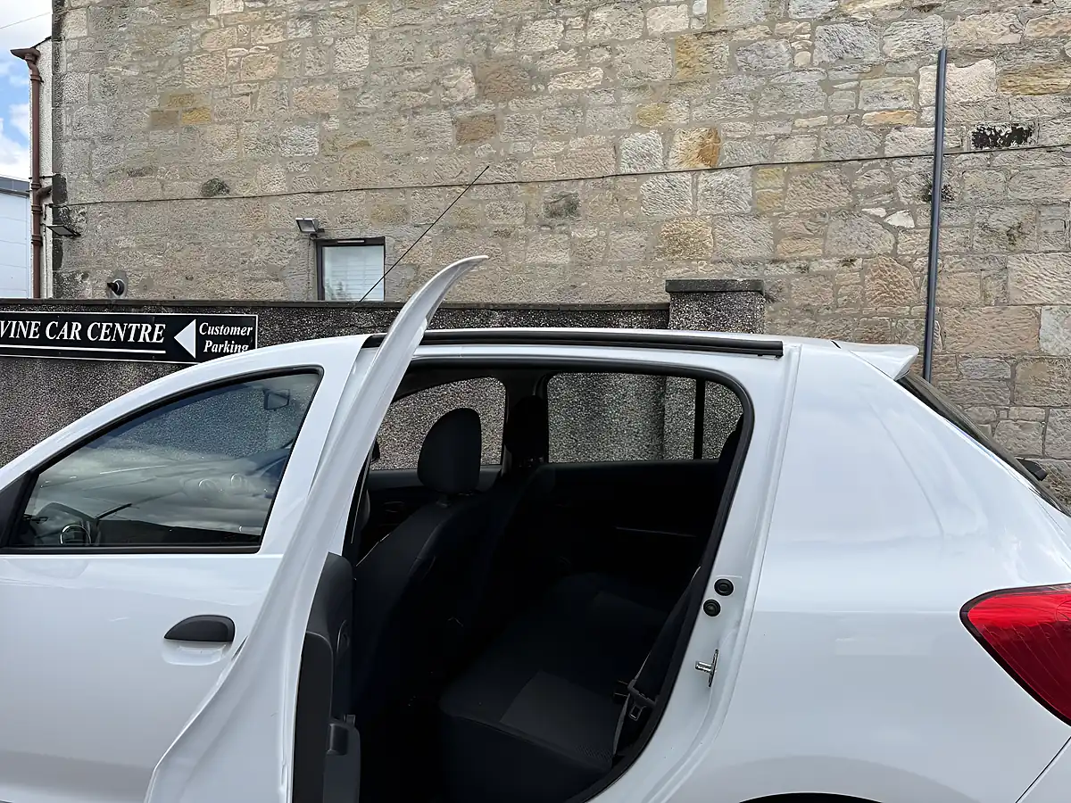 Used 2016 Dacia Sandero Ambiance White - Interior and Exterior details 13