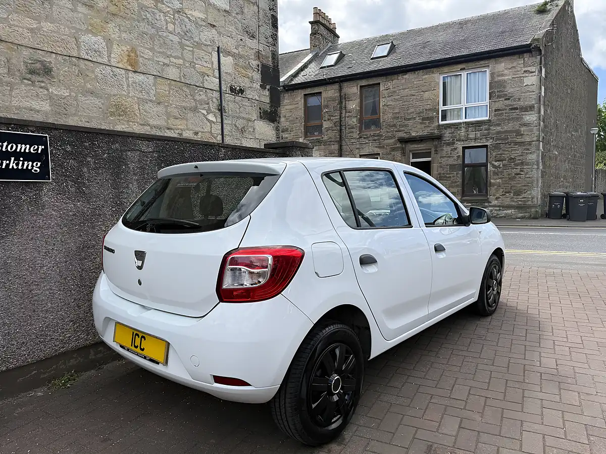 Used 2016 Dacia Sandero Ambiance White - Interior and Exterior details 16