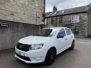Used 2016 Dacia Sandero Ambiance White - Interior and Exterior details 10