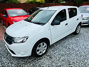 Used 2016 Dacia Sandero Ambiance White - Interior and Exterior details 12