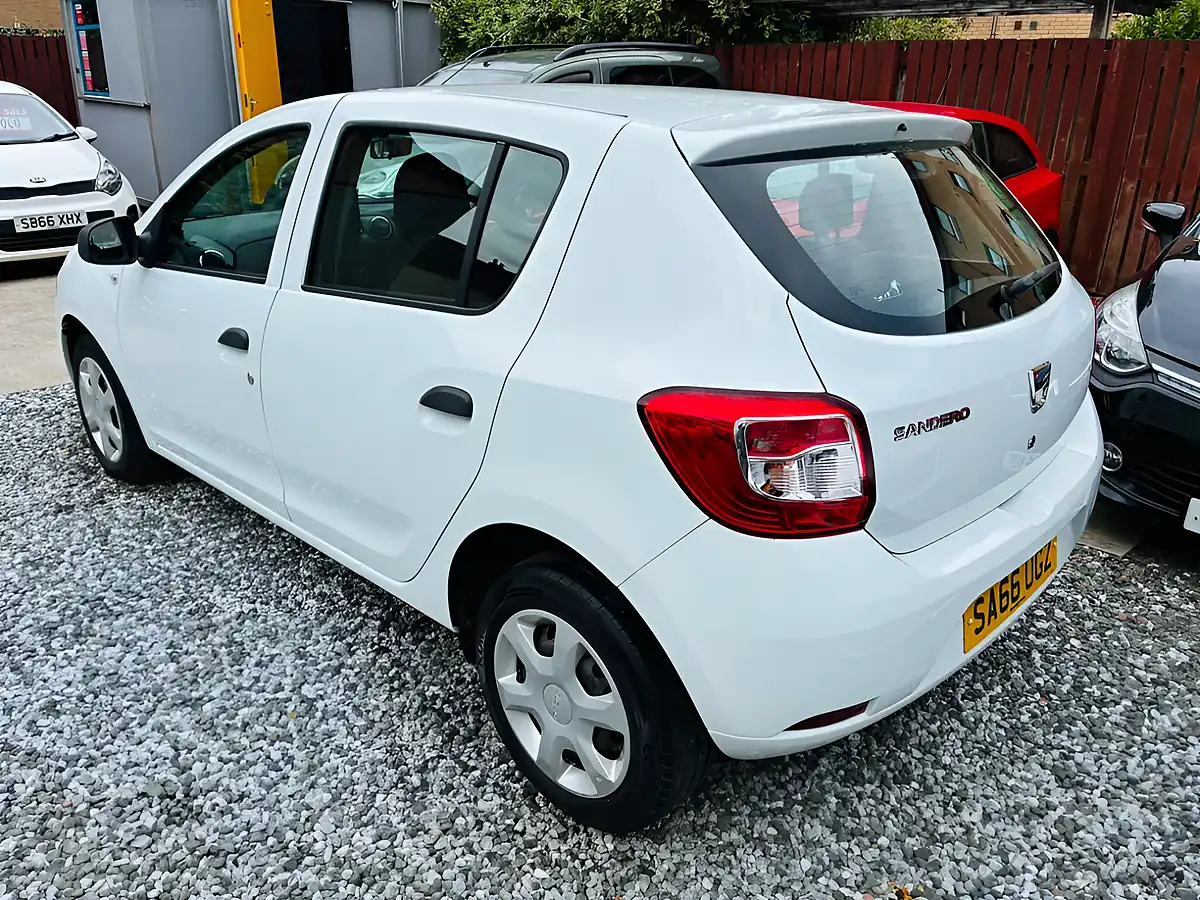 Used 2016 Dacia Sandero Ambiance White - Interior and Exterior details 13