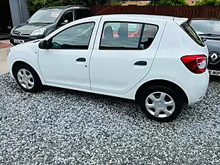 Used 2016 Dacia Sandero Ambiance White - Interior and Exterior details 14