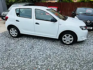 Used 2016 Dacia Sandero Ambiance White - Interior and Exterior details 16