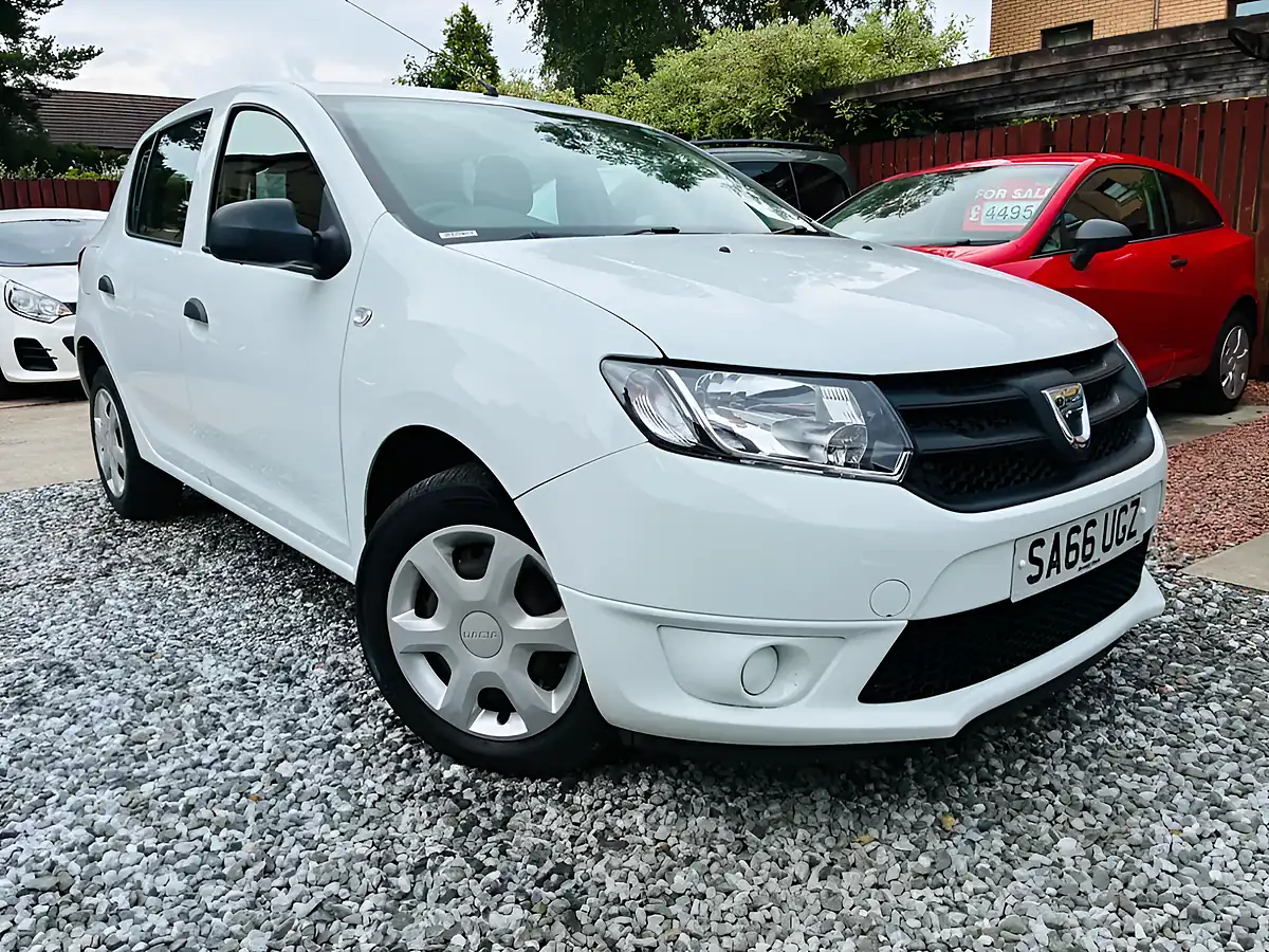 Used 2016 Dacia Sandero Ambiance White - Interior and Exterior details 8