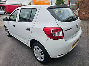 Used 2016 Dacia Sandero Ambiance White - Interior and Exterior details 3