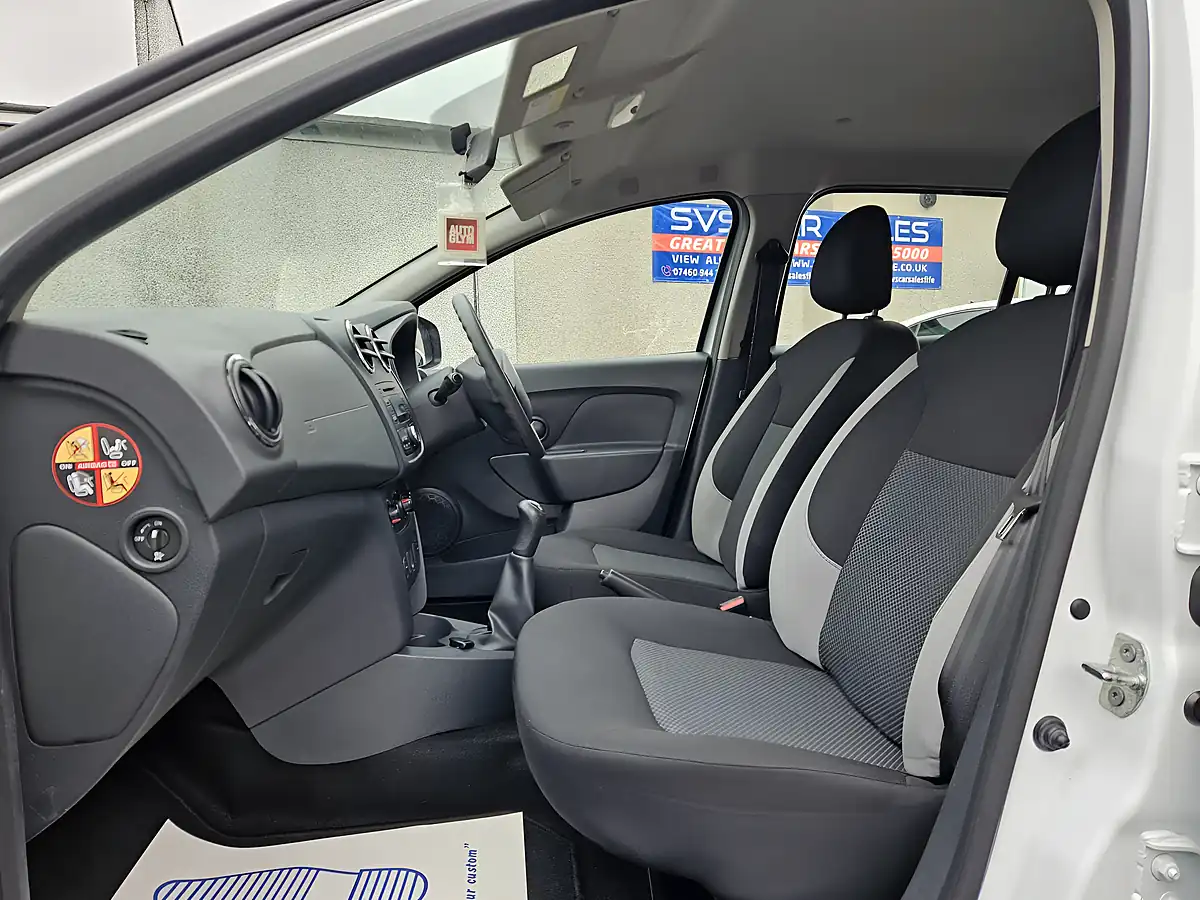 Used 2016 Dacia Sandero Ambiance White - Interior and Exterior details 11