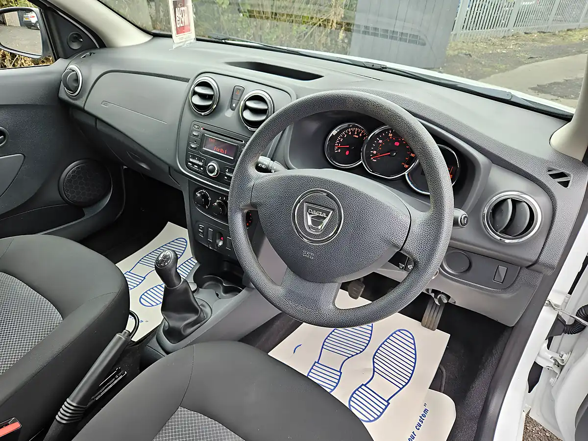 Used 2016 Dacia Sandero Ambiance White - Interior and Exterior details 14