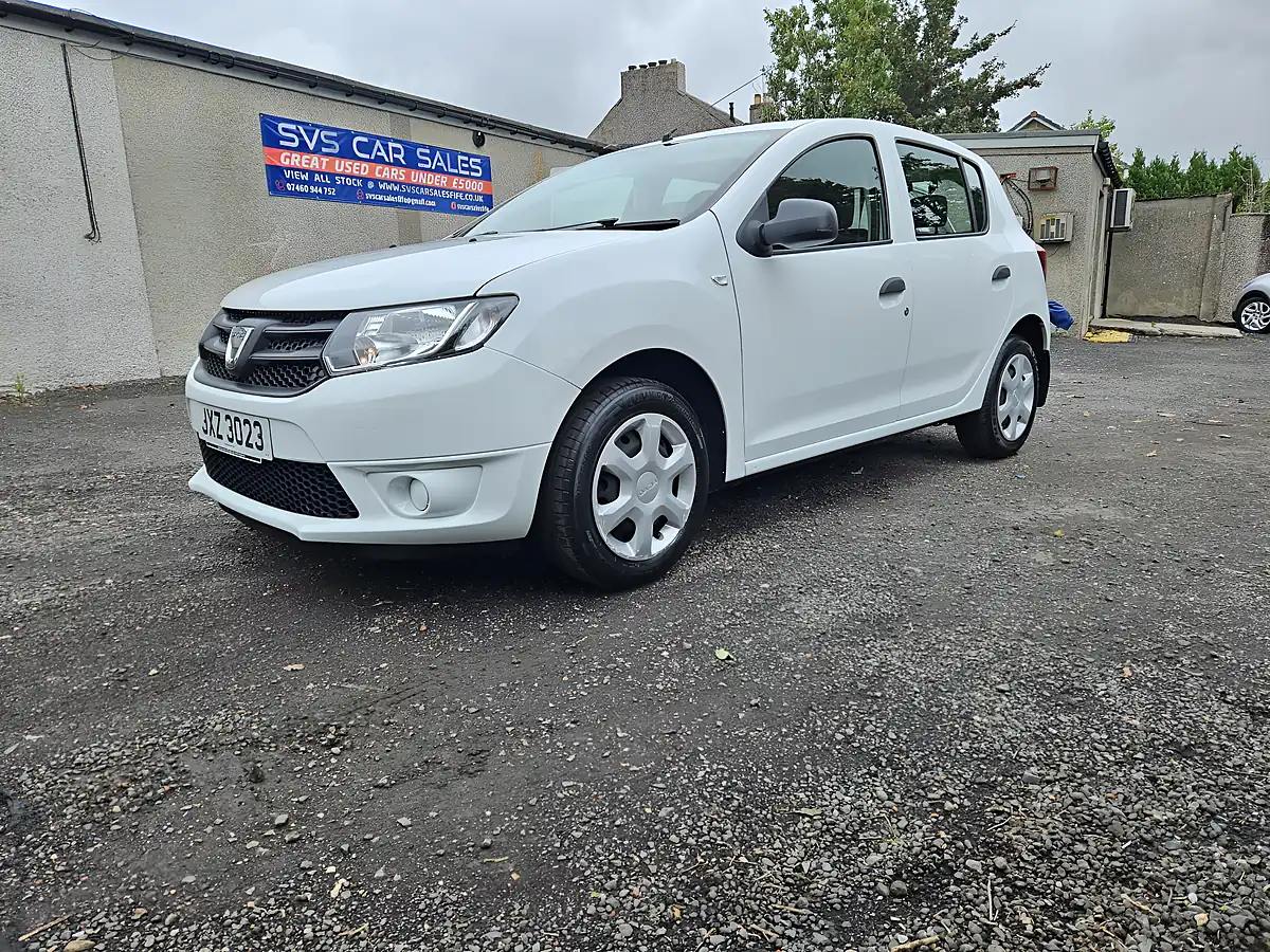 Used 2016 Dacia Sandero Ambiance White - Interior and Exterior details 19