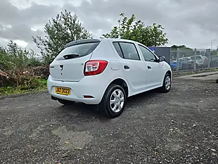 Used 2016 Dacia Sandero Ambiance White - Interior and Exterior details 7
