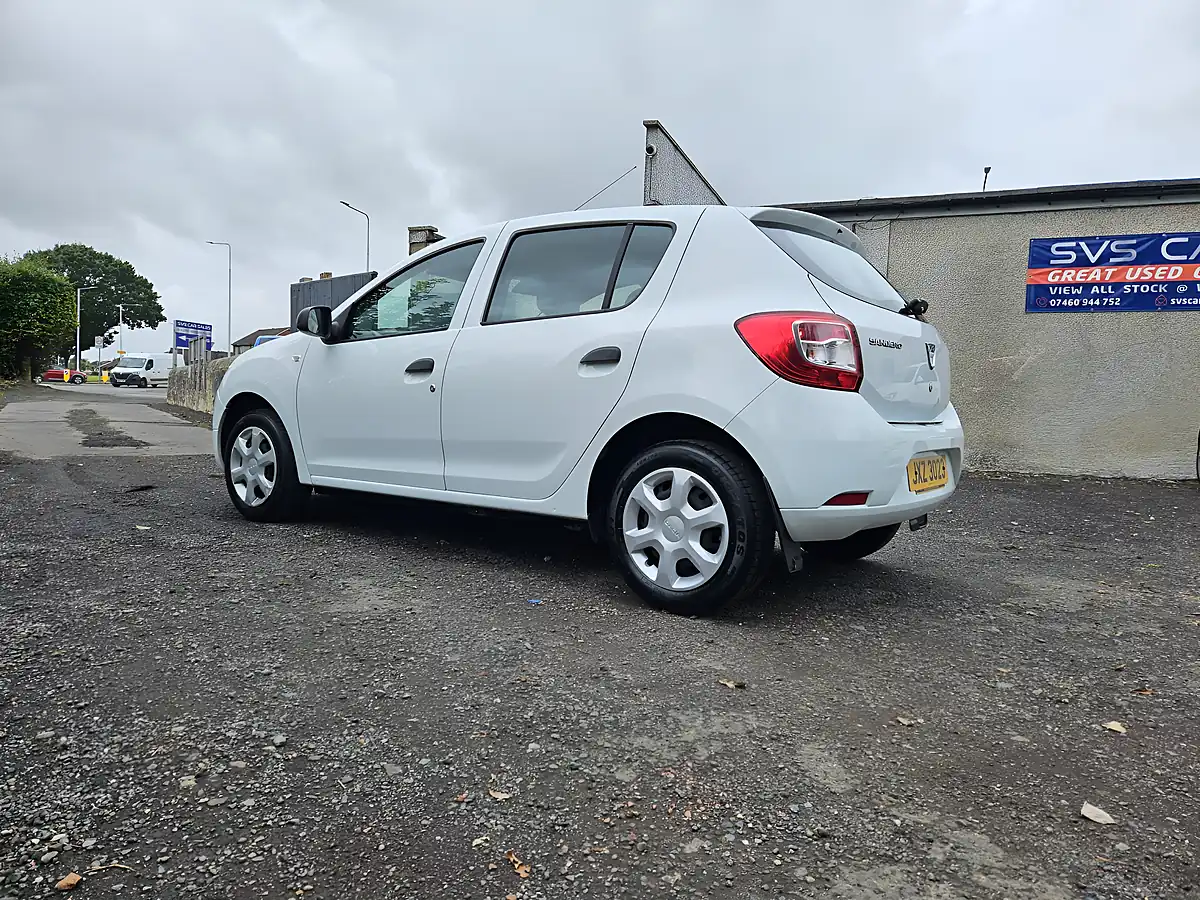 Used 2016 Dacia Sandero Ambiance White - Interior and Exterior details 9