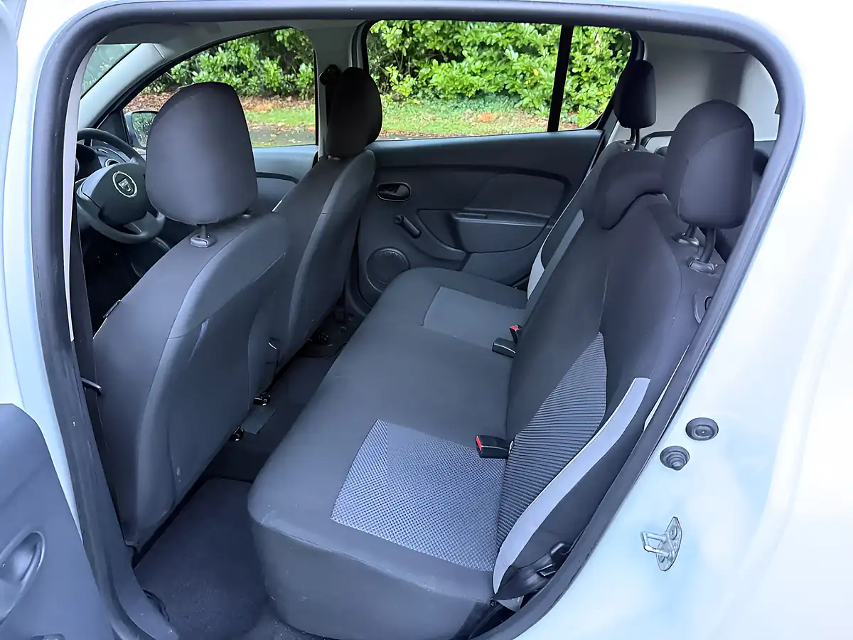 Used 2016 Dacia Sandero Ambiance White - Interior and Exterior details 11