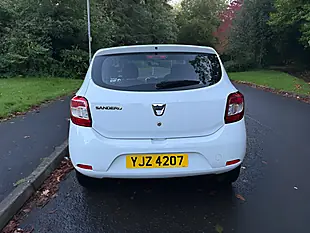 Used 2016 Dacia Sandero Ambiance White - Interior and Exterior details 4